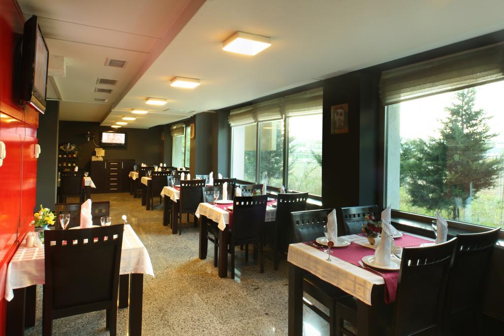 Royal Park Hotel Baku Extérieur photo
